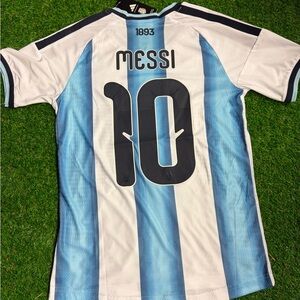Authentic 2026 World Cup Messi Argentina Jersey!